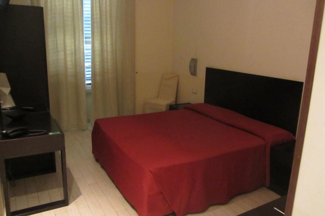 Отель San Marco Relais Рим Номер фото